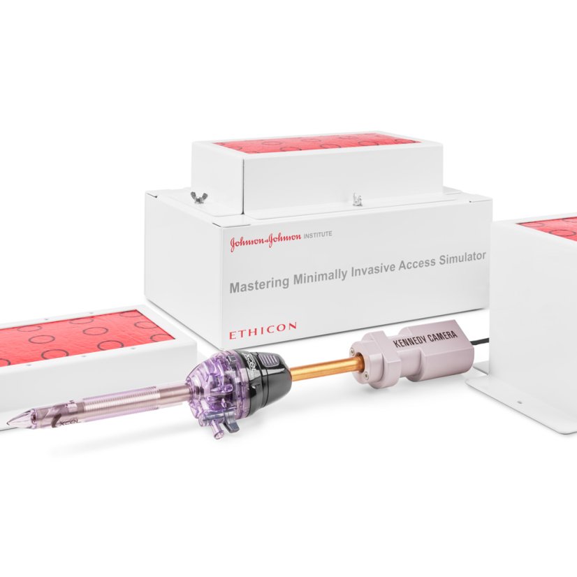 Mastering minimally invasive access simulator